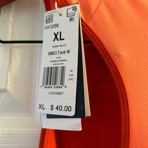 New Boston marathon Adidas tank - Picture 3 of 6